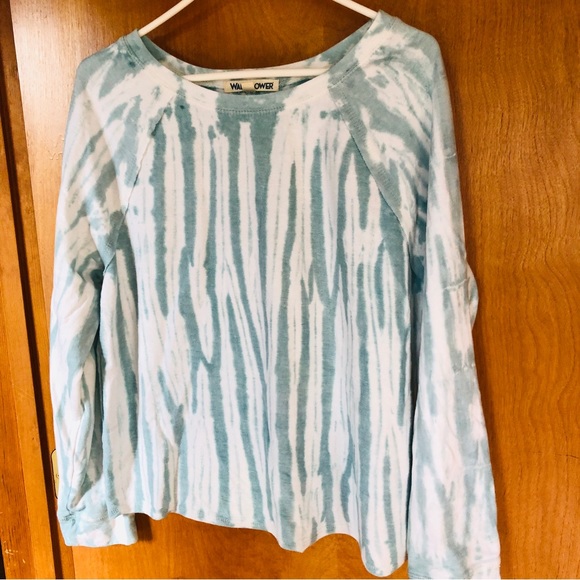 Wallflower Tops - Lightweight cotton sweatshirt